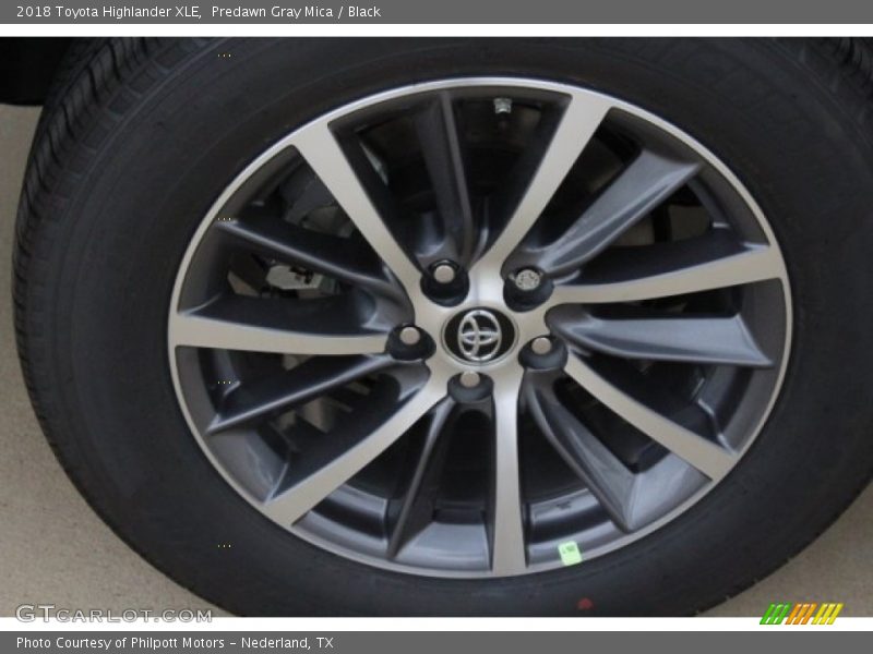 Predawn Gray Mica / Black 2018 Toyota Highlander XLE