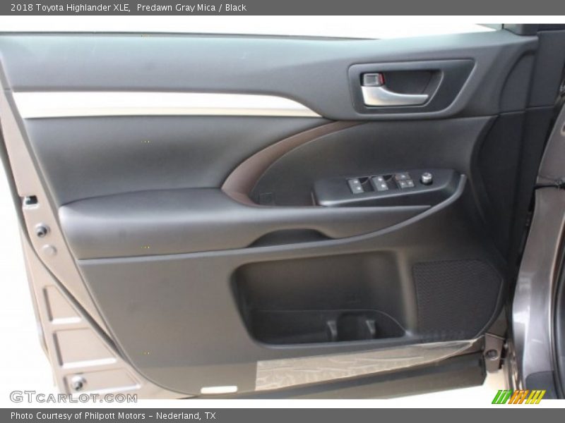 Predawn Gray Mica / Black 2018 Toyota Highlander XLE
