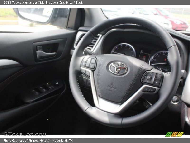 Predawn Gray Mica / Black 2018 Toyota Highlander XLE