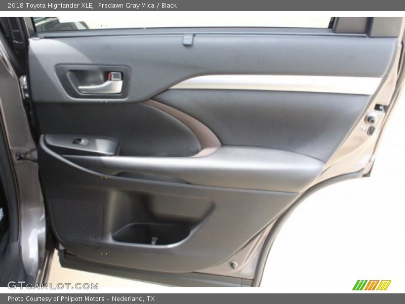Predawn Gray Mica / Black 2018 Toyota Highlander XLE