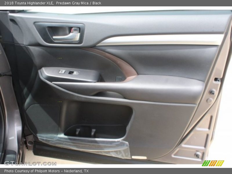 Predawn Gray Mica / Black 2018 Toyota Highlander XLE