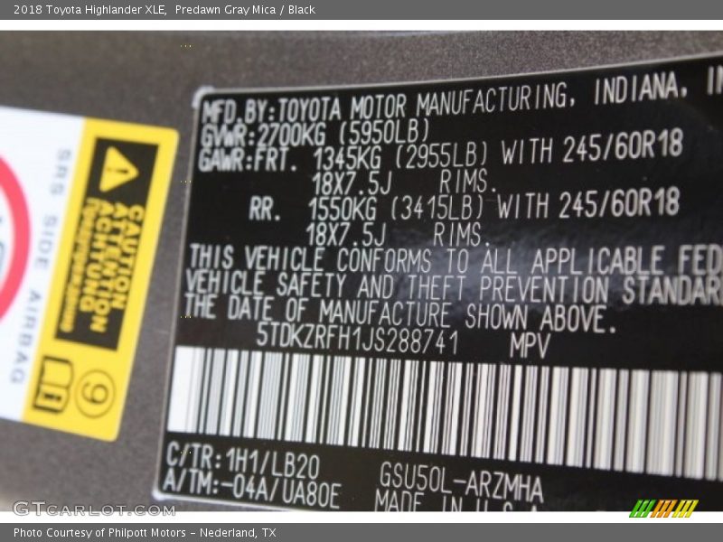 Predawn Gray Mica / Black 2018 Toyota Highlander XLE