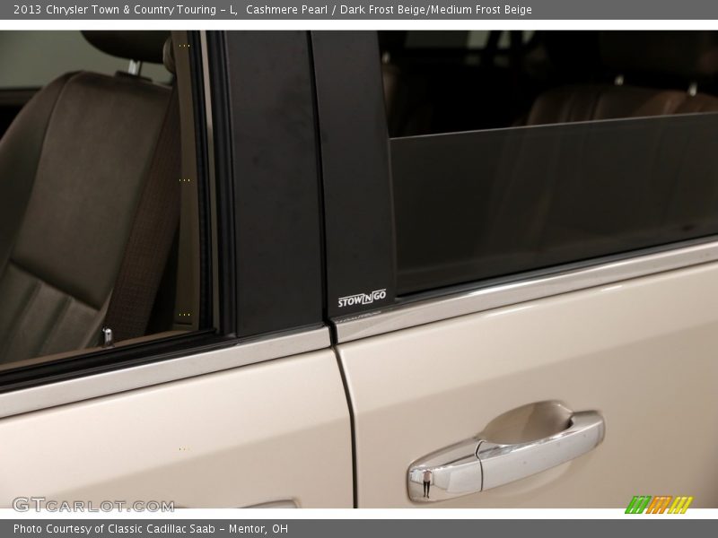 Cashmere Pearl / Dark Frost Beige/Medium Frost Beige 2013 Chrysler Town & Country Touring - L