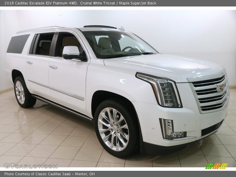 Front 3/4 View of 2018 Escalade ESV Platinum 4WD