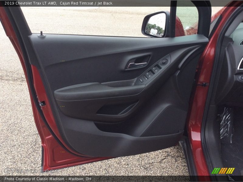 Cajun Red Tintcoat / Jet Black 2019 Chevrolet Trax LT AWD