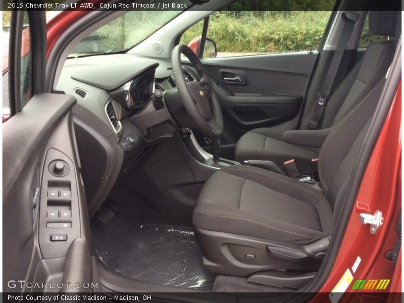  2019 Trax LT AWD Jet Black Interior