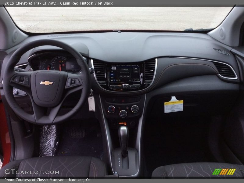 Cajun Red Tintcoat / Jet Black 2019 Chevrolet Trax LT AWD