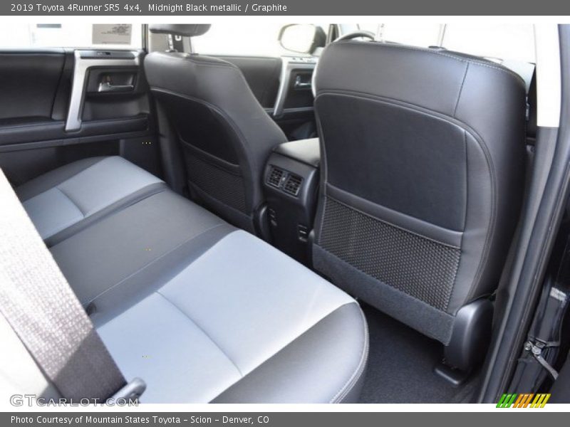 Midnight Black metallic / Graphite 2019 Toyota 4Runner SR5 4x4