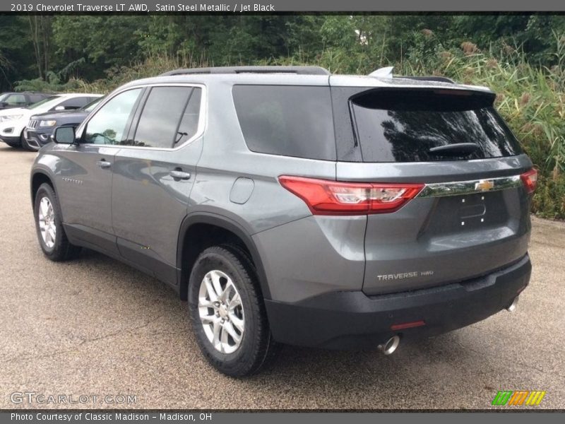 Satin Steel Metallic / Jet Black 2019 Chevrolet Traverse LT AWD