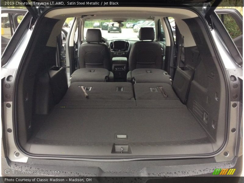 Satin Steel Metallic / Jet Black 2019 Chevrolet Traverse LT AWD
