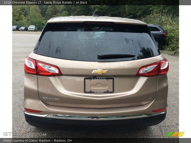 Sandy Ridge Metallic / Jet Black 2019 Chevrolet Equinox LT