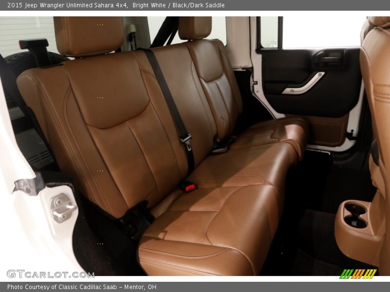 Bright White / Black/Dark Saddle 2015 Jeep Wrangler Unlimited Sahara 4x4