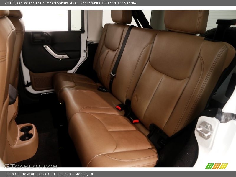 Bright White / Black/Dark Saddle 2015 Jeep Wrangler Unlimited Sahara 4x4