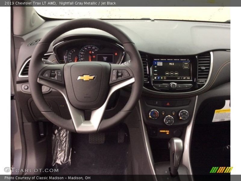 Nightfall Gray Metallic / Jet Black 2019 Chevrolet Trax LT AWD