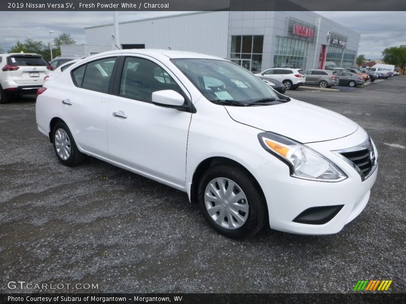 Front 3/4 View of 2019 Versa SV