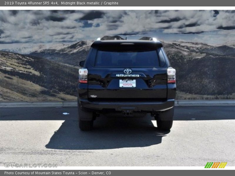 Midnight Black metallic / Graphite 2019 Toyota 4Runner SR5 4x4