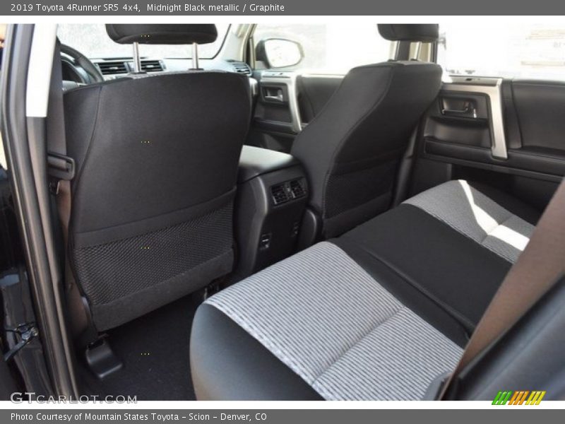 Midnight Black metallic / Graphite 2019 Toyota 4Runner SR5 4x4