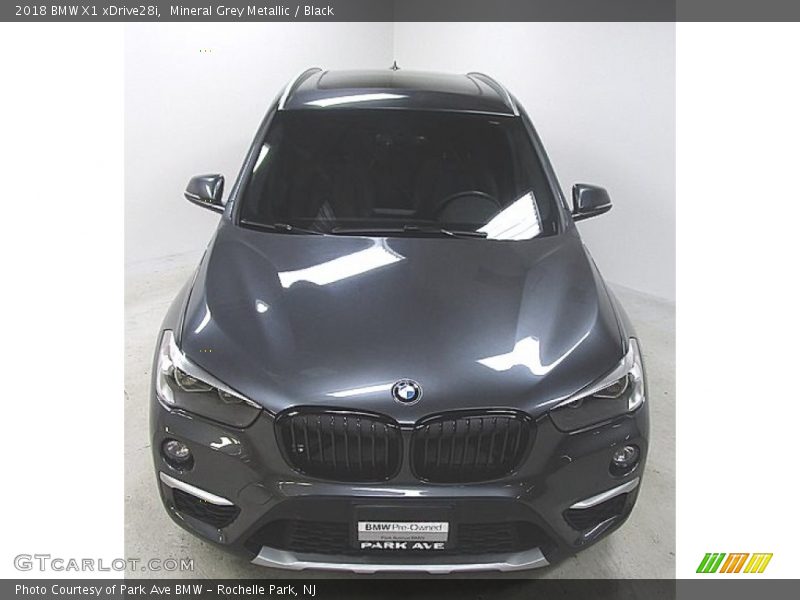 Mineral Grey Metallic / Black 2018 BMW X1 xDrive28i