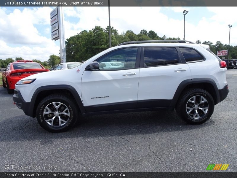 Bright White / Black 2018 Jeep Cherokee Trailhawk 4x4