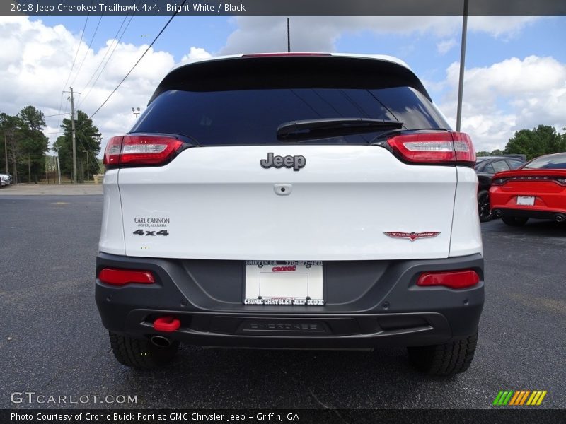Bright White / Black 2018 Jeep Cherokee Trailhawk 4x4