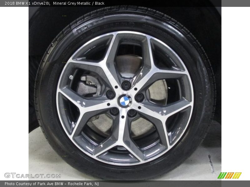 Mineral Grey Metallic / Black 2018 BMW X1 xDrive28i