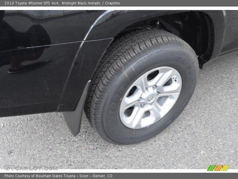 Midnight Black metallic / Graphite 2019 Toyota 4Runner SR5 4x4