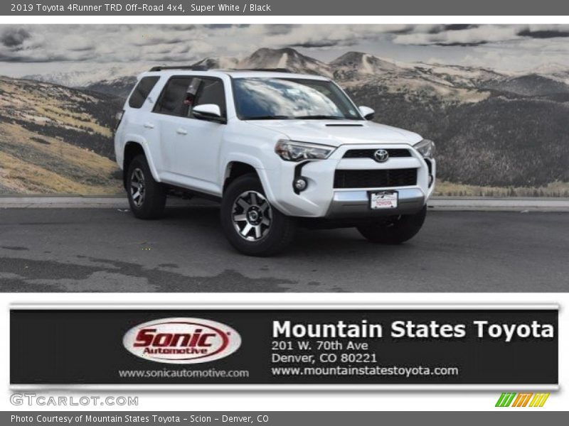 Super White / Black 2019 Toyota 4Runner TRD Off-Road 4x4