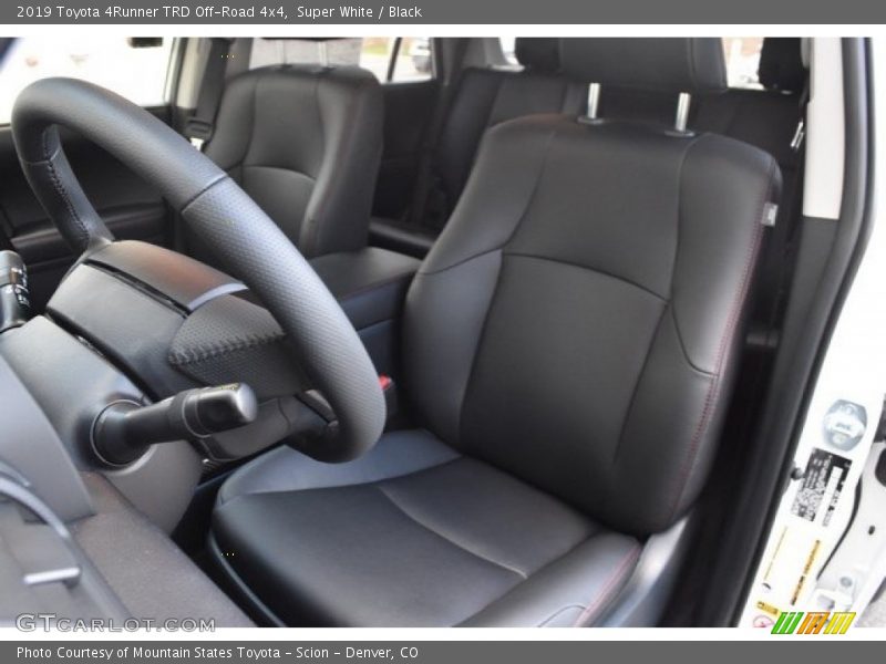 Super White / Black 2019 Toyota 4Runner TRD Off-Road 4x4