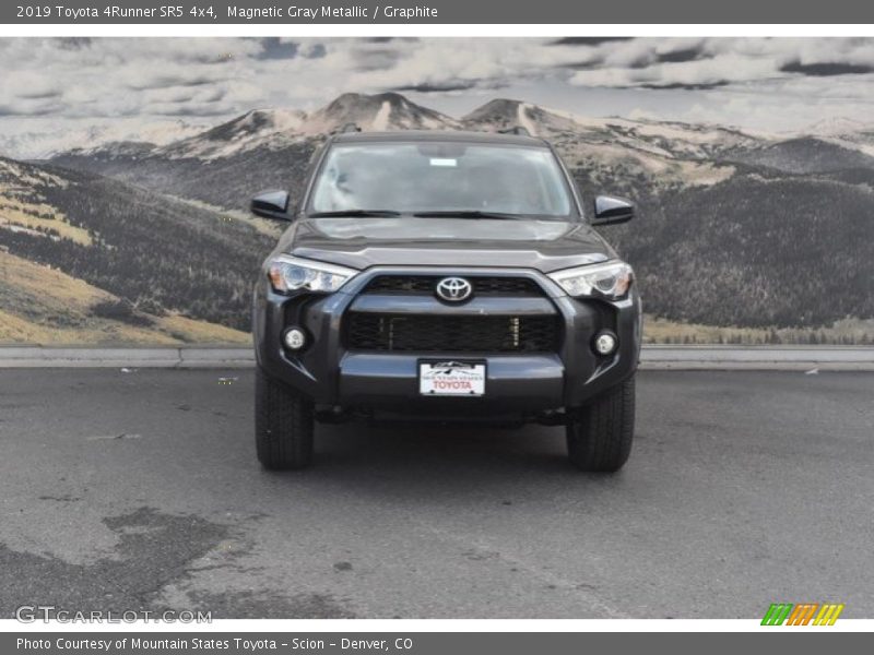 Magnetic Gray Metallic / Graphite 2019 Toyota 4Runner SR5 4x4