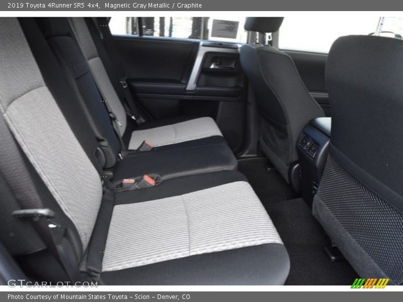 Magnetic Gray Metallic / Graphite 2019 Toyota 4Runner SR5 4x4