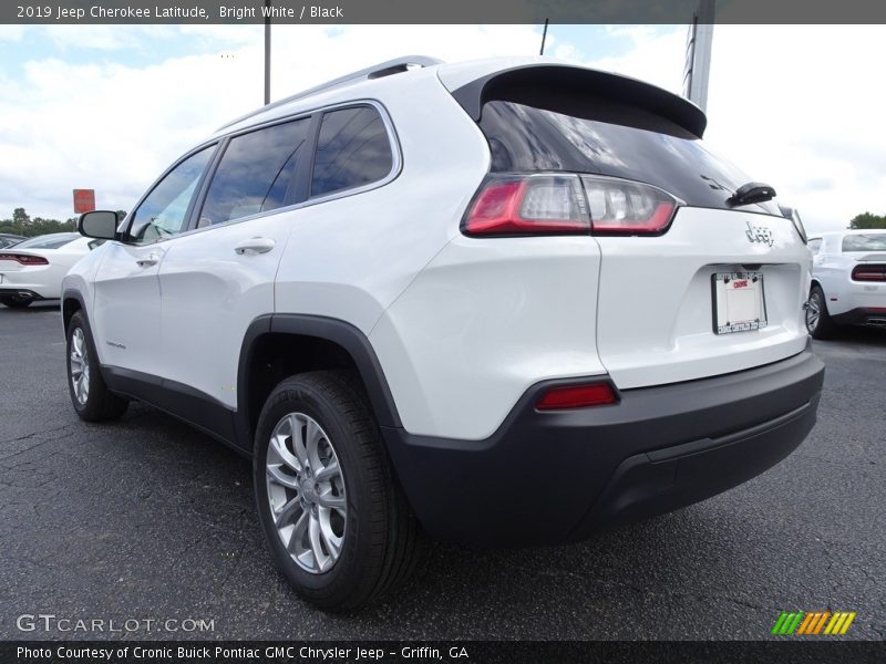 Bright White / Black 2019 Jeep Cherokee Latitude