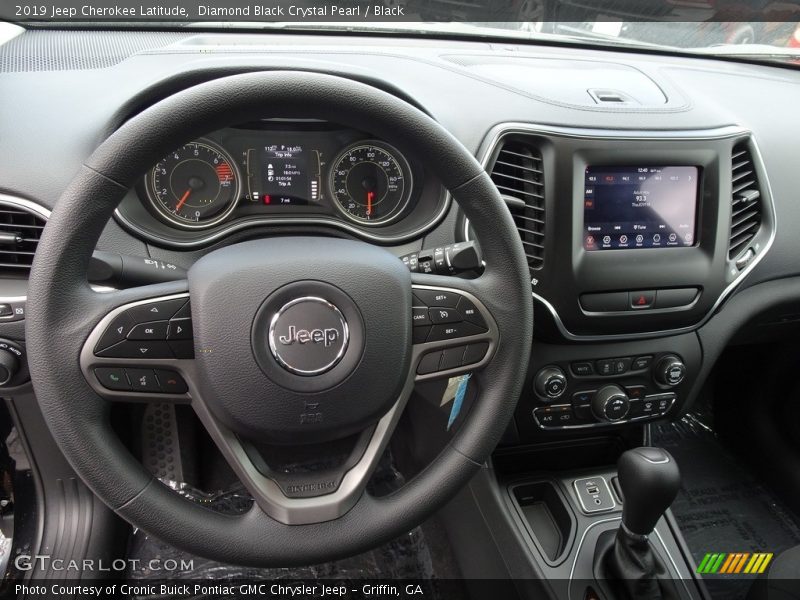 Diamond Black Crystal Pearl / Black 2019 Jeep Cherokee Latitude