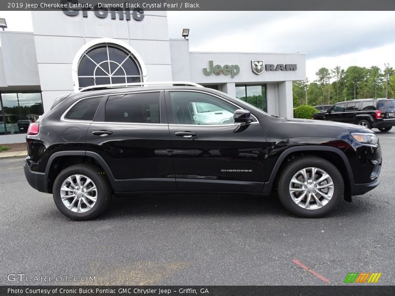 Diamond Black Crystal Pearl / Black 2019 Jeep Cherokee Latitude