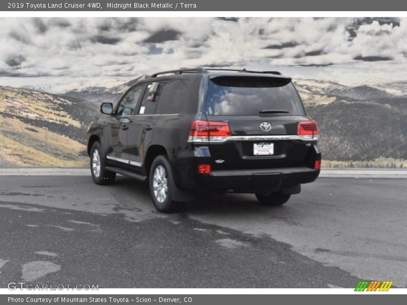 Midnight Black Metallic / Terra 2019 Toyota Land Cruiser 4WD