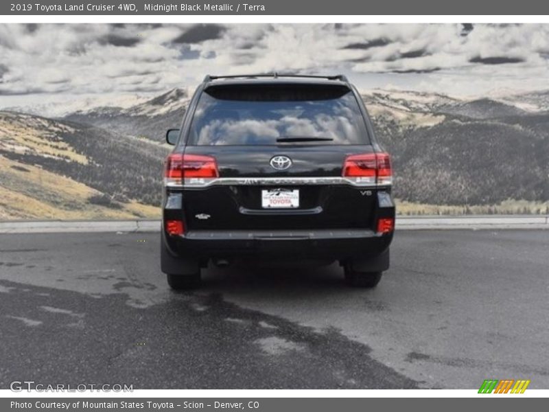 Midnight Black Metallic / Terra 2019 Toyota Land Cruiser 4WD