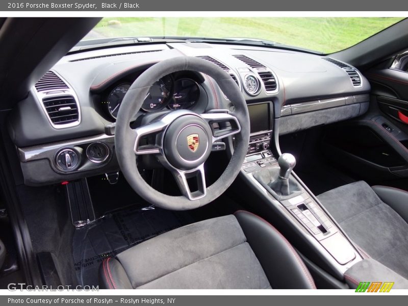 Black / Black 2016 Porsche Boxster Spyder