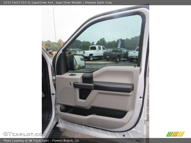 Ingot Silver Metallic / Medium Earth Gray 2015 Ford F150 XL SuperCrew 4x4