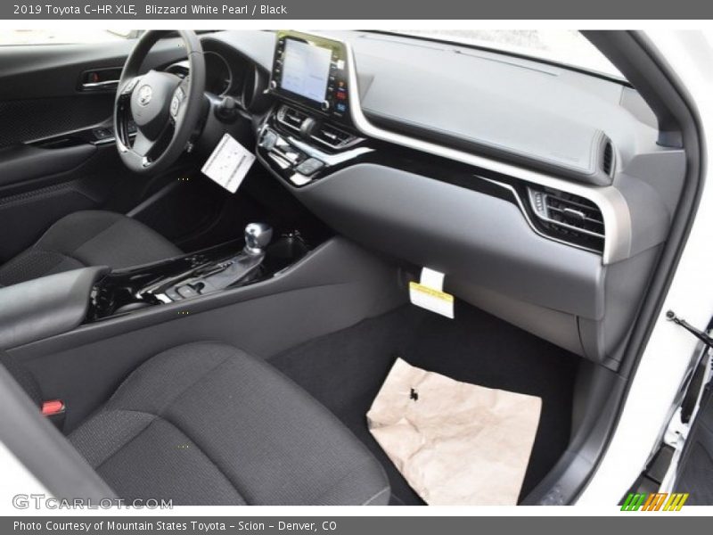 Blizzard White Pearl / Black 2019 Toyota C-HR XLE