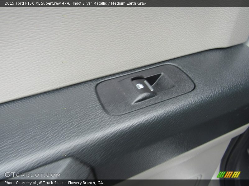 Ingot Silver Metallic / Medium Earth Gray 2015 Ford F150 XL SuperCrew 4x4