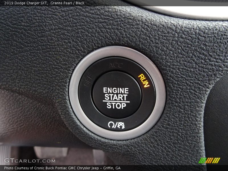 Controls of 2019 Charger SXT