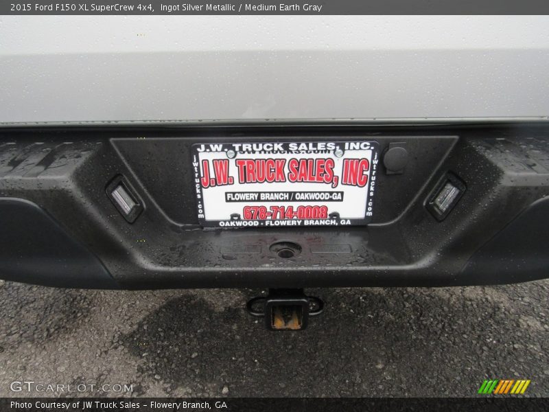 Ingot Silver Metallic / Medium Earth Gray 2015 Ford F150 XL SuperCrew 4x4