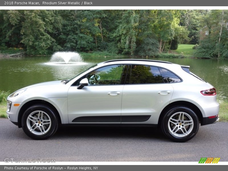 Rhodium Silver Metallic / Black 2018 Porsche Macan