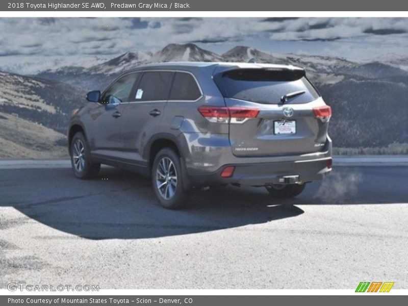 Predawn Gray Mica / Black 2018 Toyota Highlander SE AWD