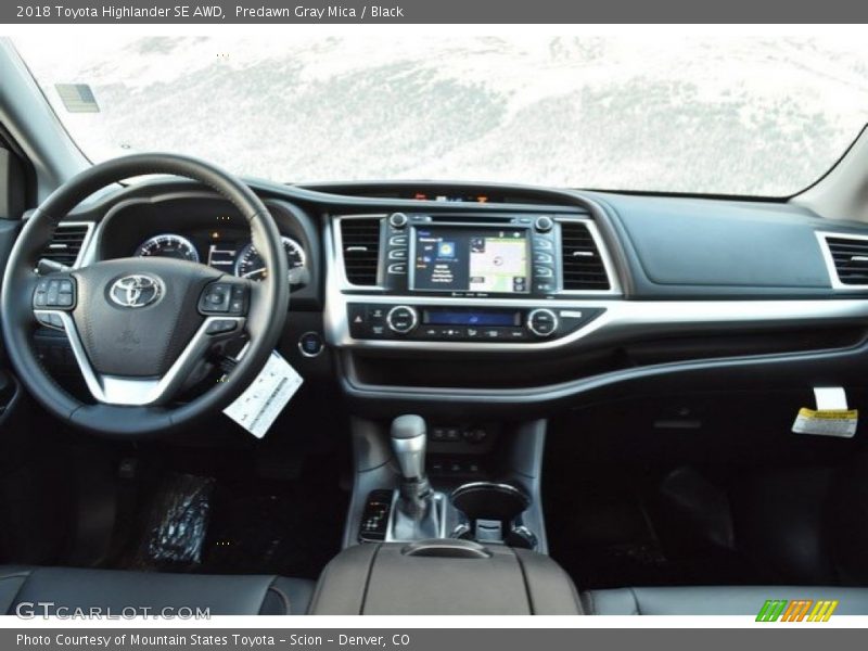 Predawn Gray Mica / Black 2018 Toyota Highlander SE AWD