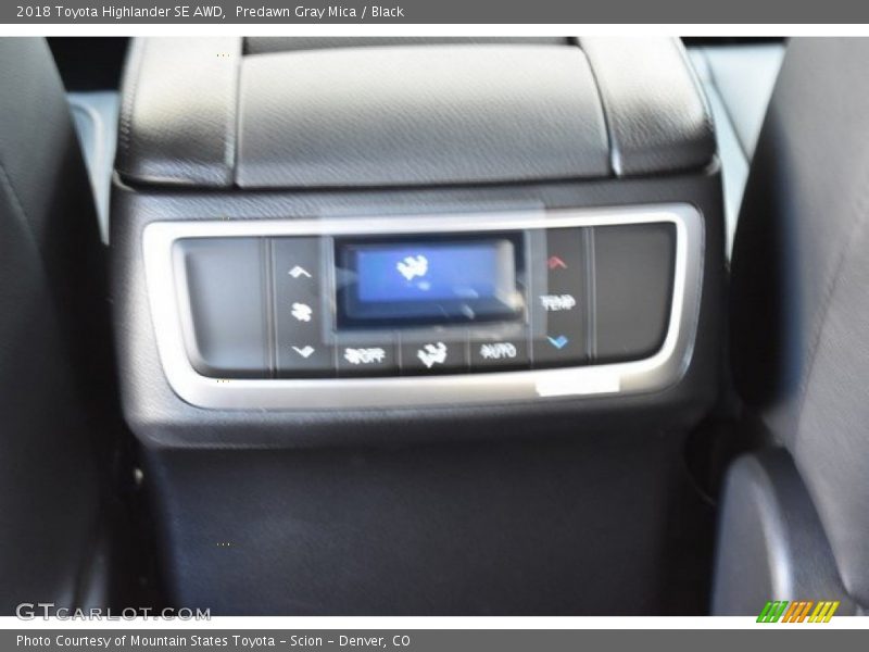 Predawn Gray Mica / Black 2018 Toyota Highlander SE AWD