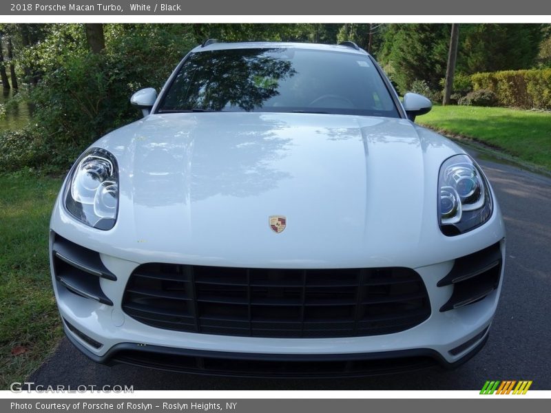 White / Black 2018 Porsche Macan Turbo