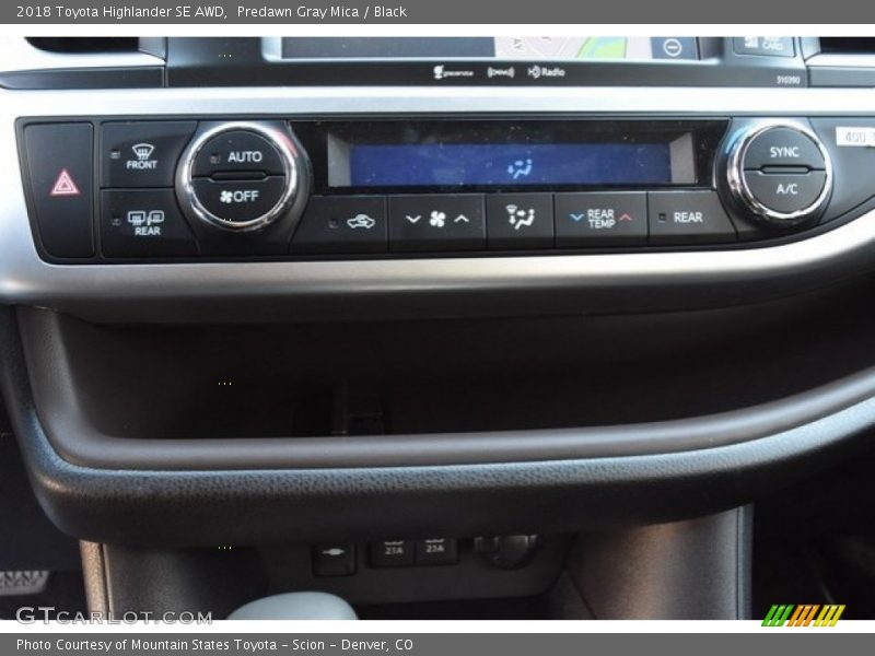 Predawn Gray Mica / Black 2018 Toyota Highlander SE AWD