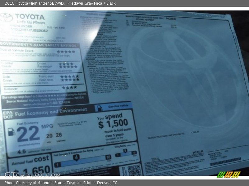 Predawn Gray Mica / Black 2018 Toyota Highlander SE AWD