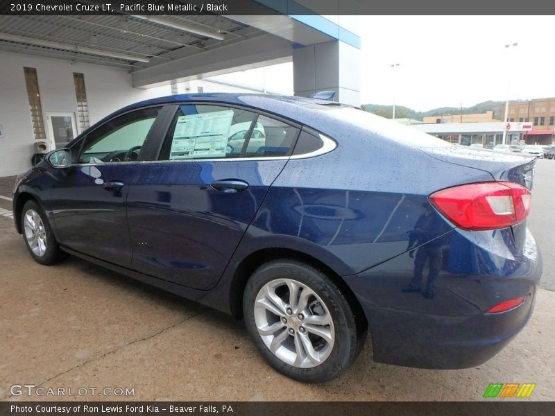 Pacific Blue Metallic / Black 2019 Chevrolet Cruze LT