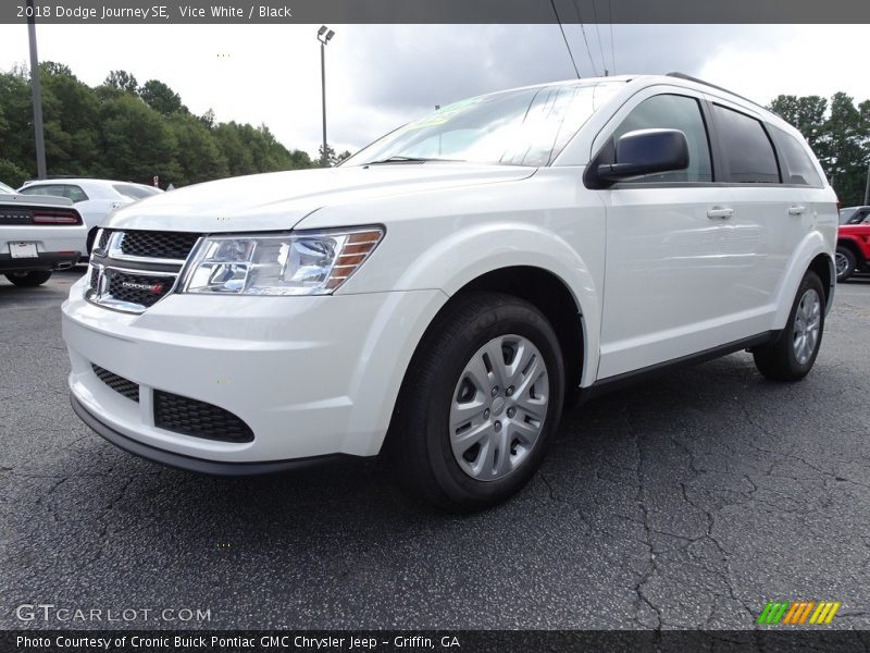 Vice White / Black 2018 Dodge Journey SE